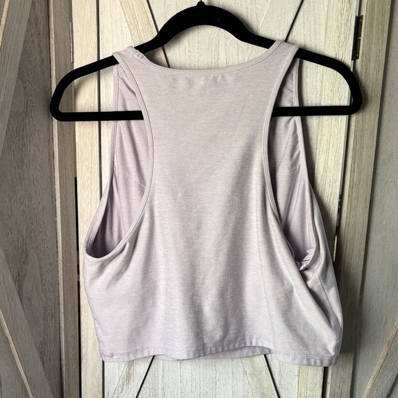 Light purple athletic crop Tank Top - Picture 7 of 7